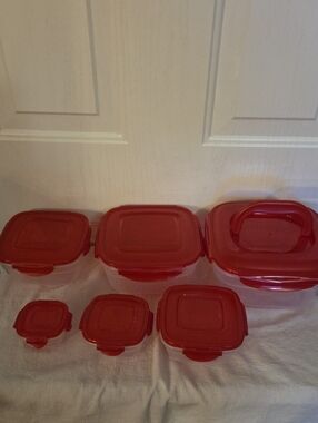 Locknlock Red Plastic Food Storage Container Set with Secure Lids Set Of 6 NWT